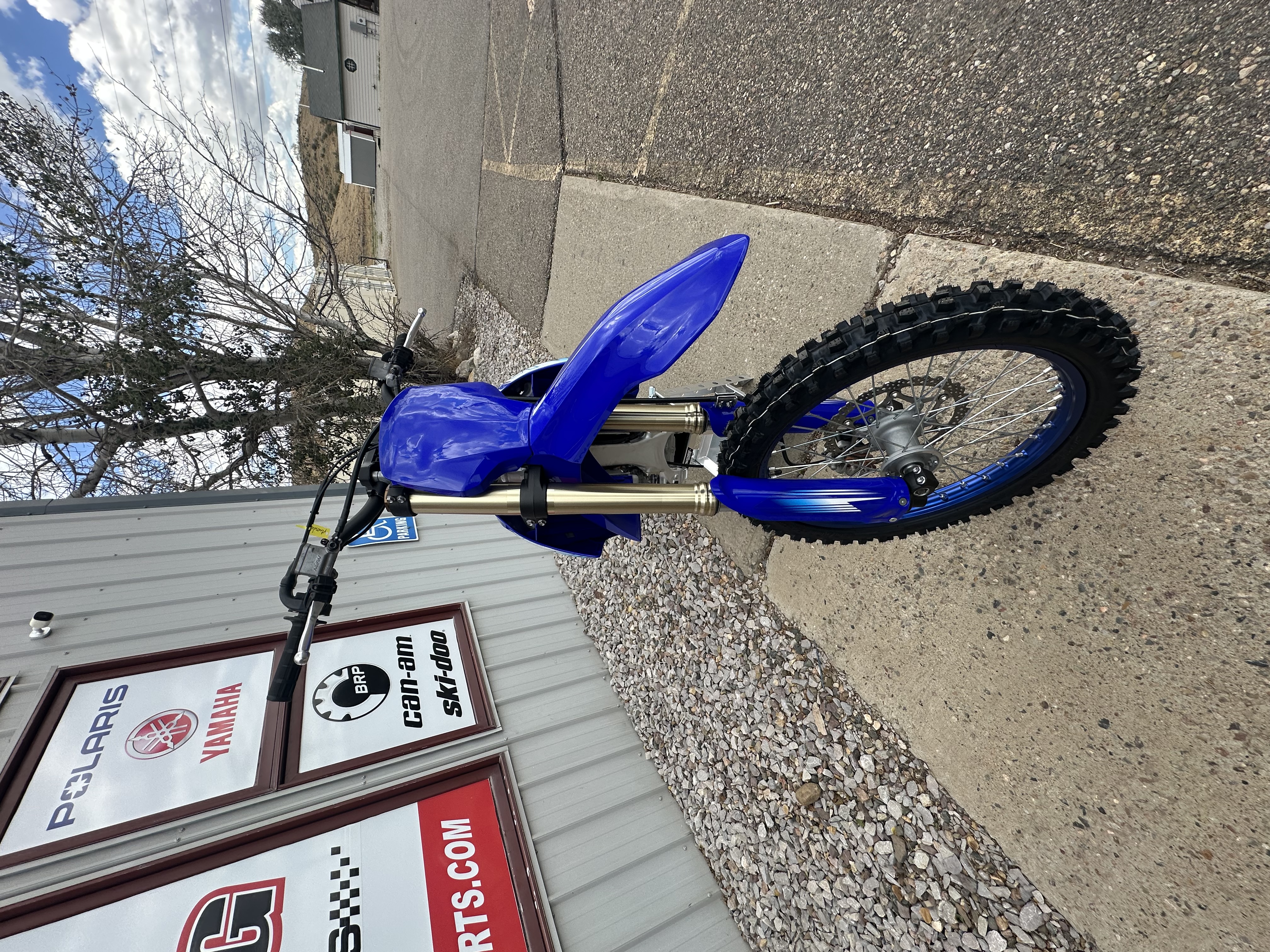 2027 YAMAHA YZ450F Dirt Motorcycle