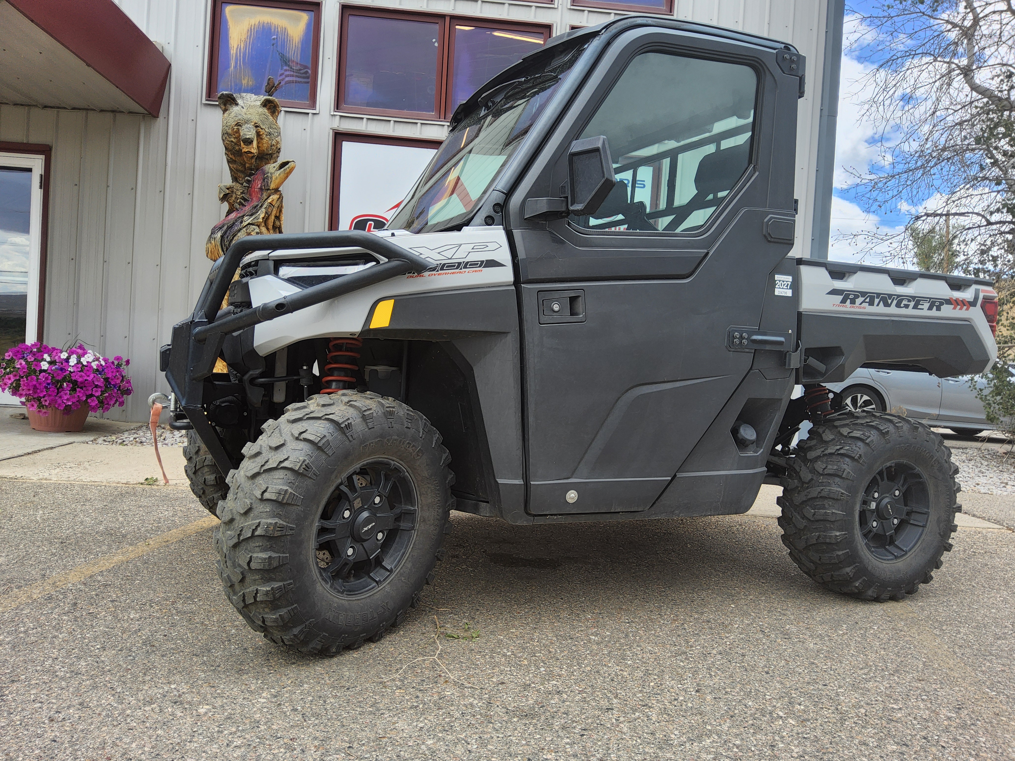 2022 POLARIS RGR XP 1000 TRAIL BOSS - GHOST GRAY Enclosed Utility