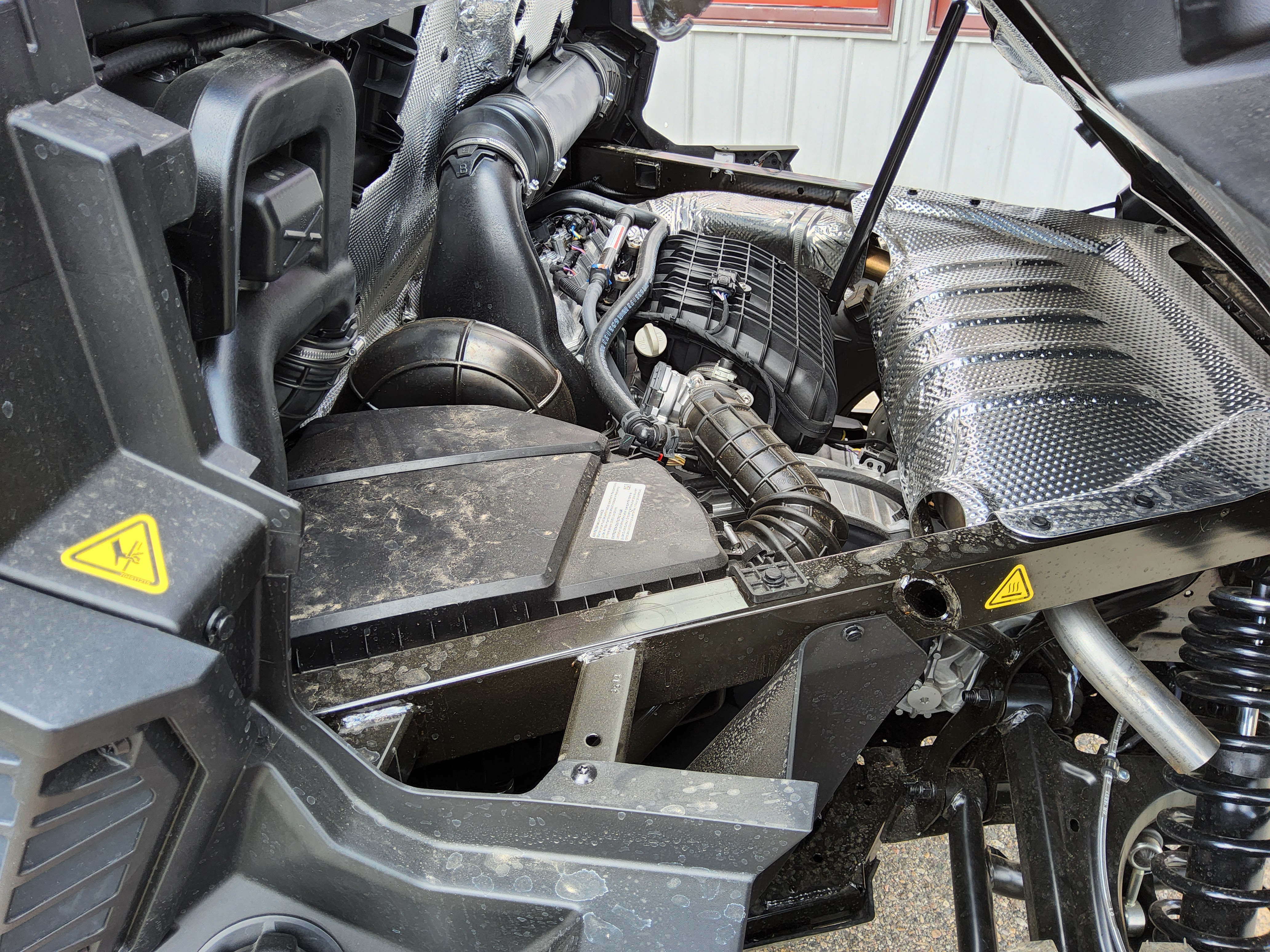 2026 Can-Am SSV DEF LTD 65 HD11 CA HB 26 Enclosed Utility
