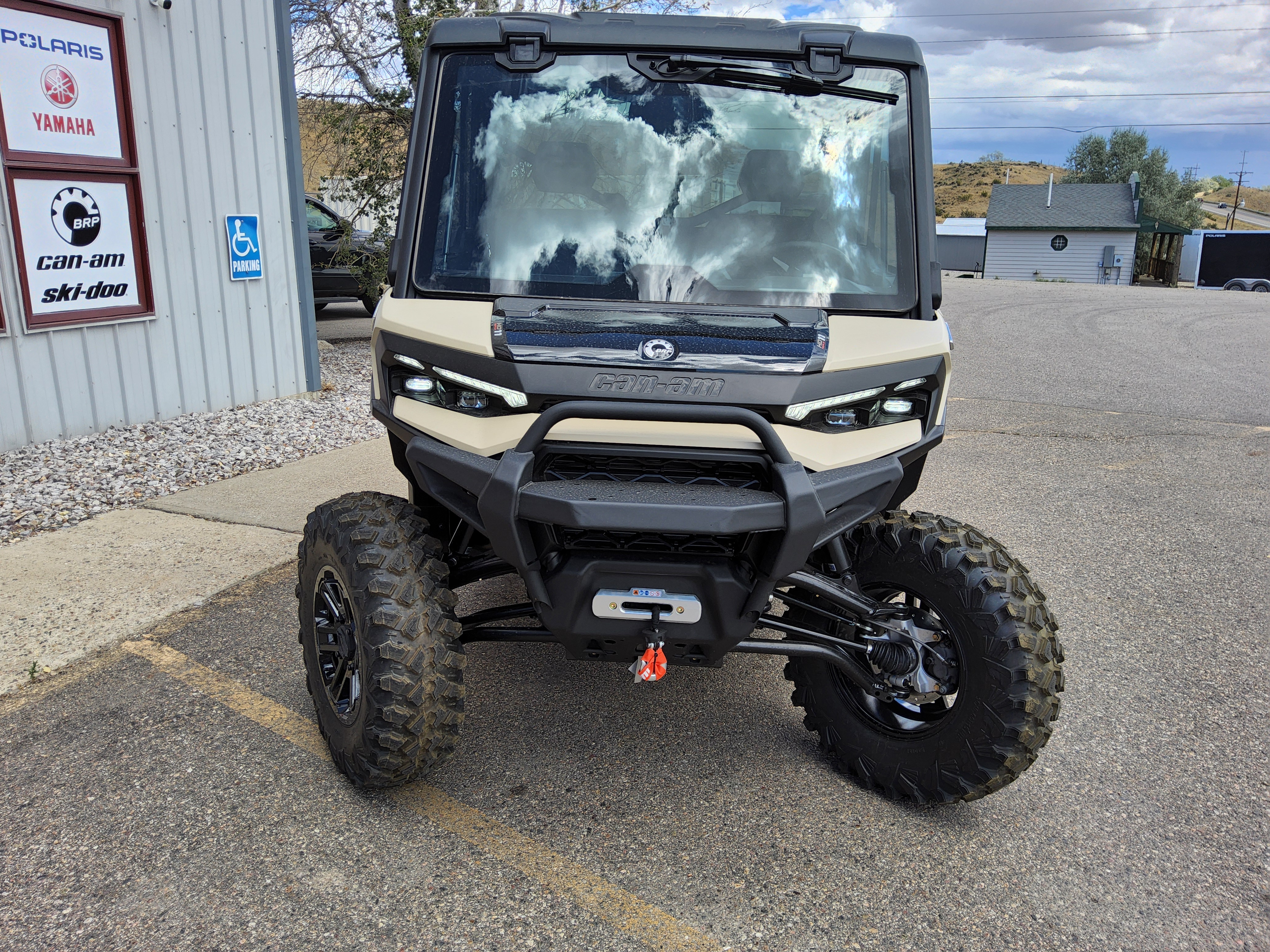 2026 Can-Am SSV DEF LTD 65 HD11 TN HB 26 Enclosed Utility