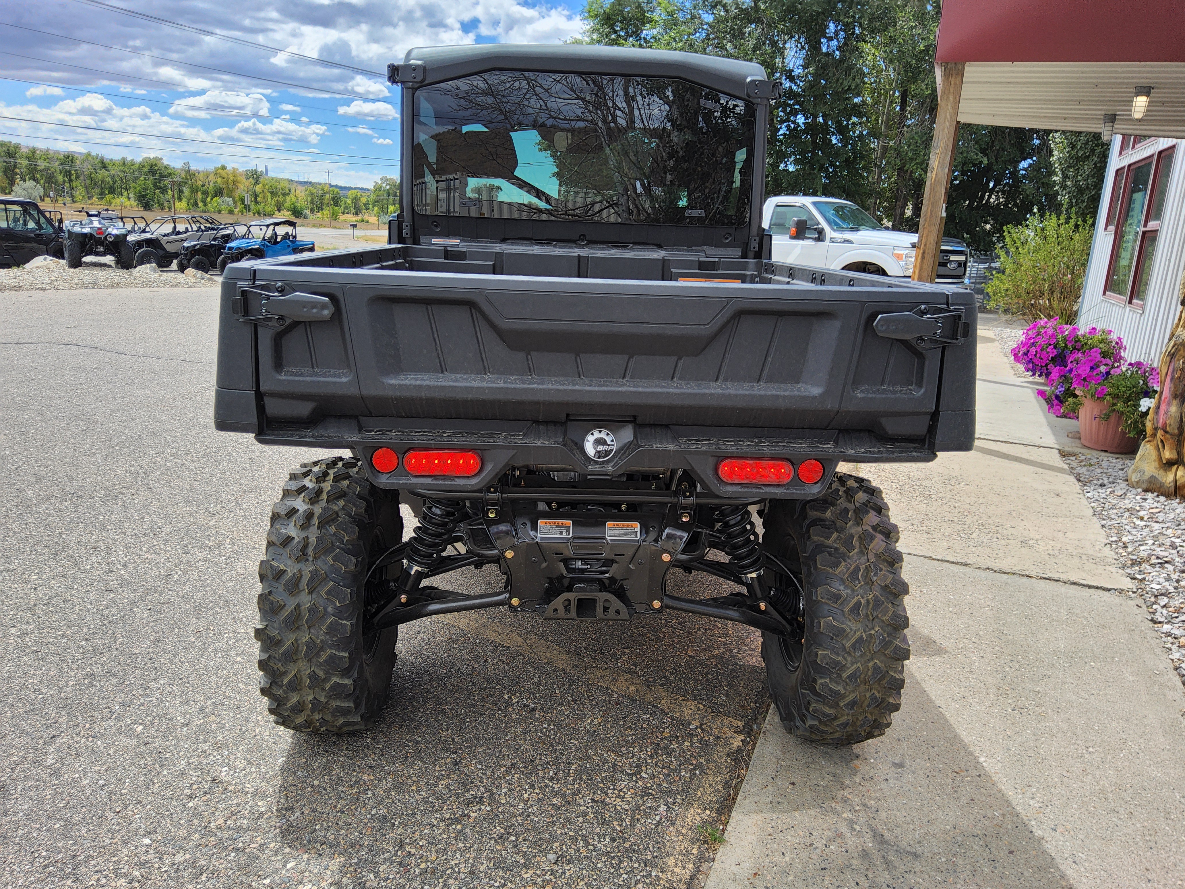 2026 Can-Am SSV DEF PRO LTD 65 HD10 BE 26 Enclosed Utility